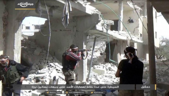ثوار سوريا يستولون على مباني بدمشق ويقتلون العشرات من عناصر الأسد