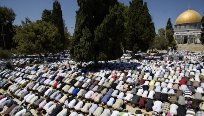 30 ألفًا أدوا صلاة الجمعة في المسجد الأقصى