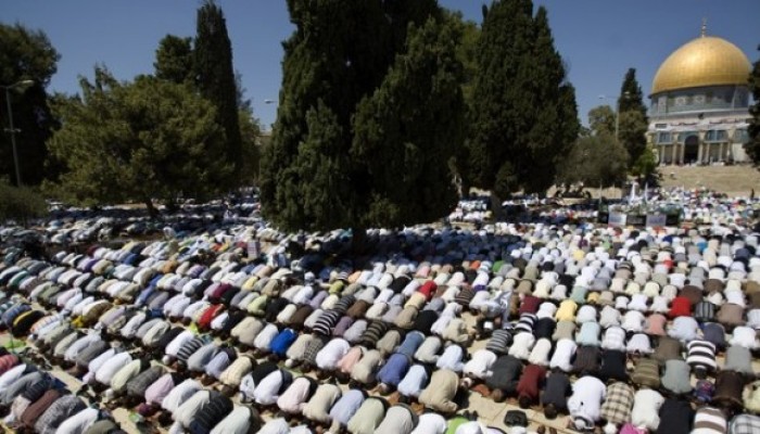30 ألفًا أدوا صلاة الجمعة في المسجد الأقصى