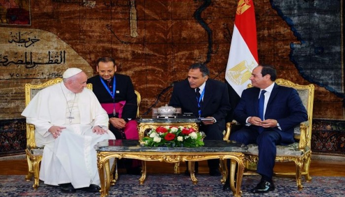 هل وبخ بابا الفاتيكان السيسي ؟