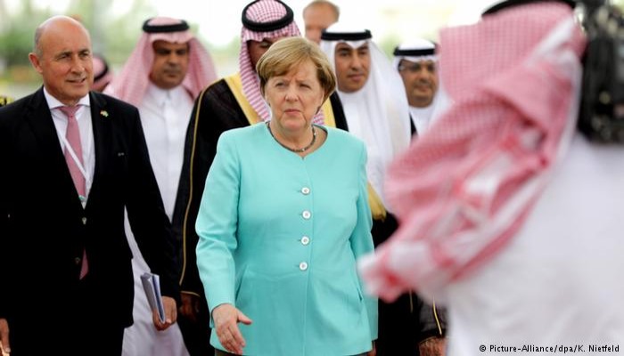 ميركل تزور السعودية على رأس وفد اقتصادي كبير