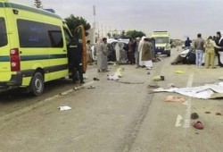 مصرع وإصابة 13 شخصا في حادث قرب الإسماعيلية