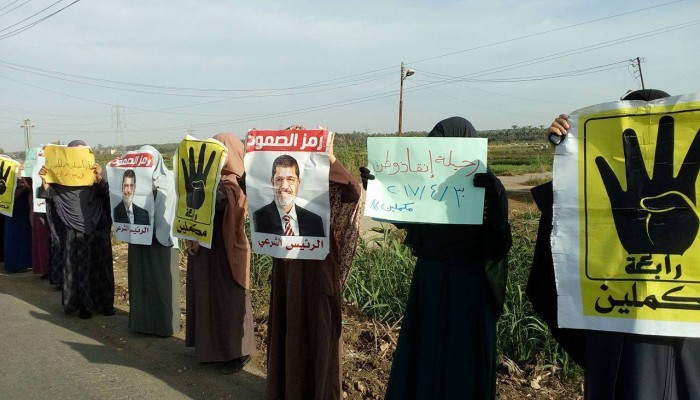 حرائر دمياط للعسكر: عودوا إلى ثكناتكم