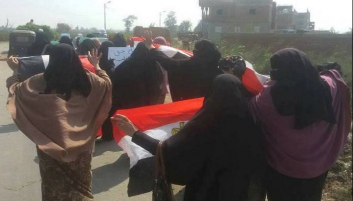 أهالي نبروه يرفعون شعار: "عاوزين حريه"