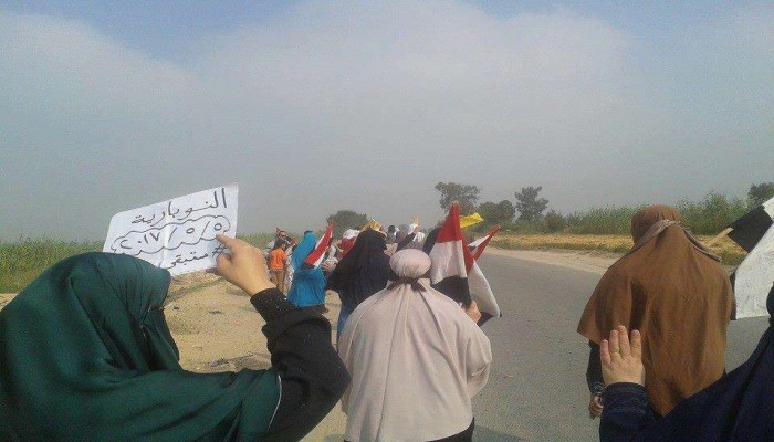 ثوار البحيرة بجمعة "ستظل منقلبا" : السيسي إرهابي