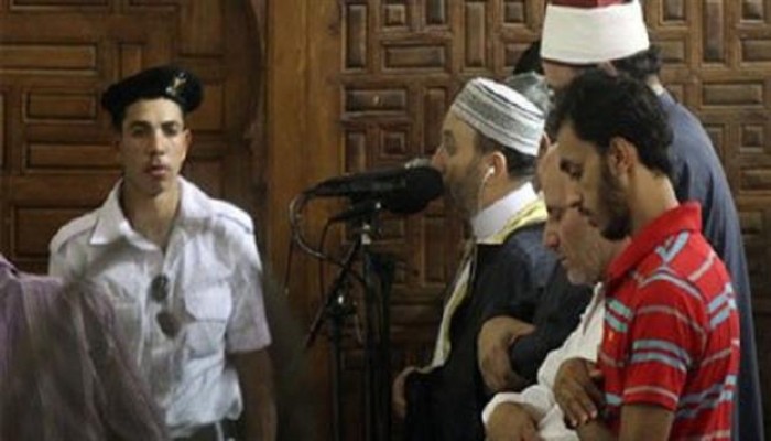 أوقاف الانقلاب تمنع "جبريل" من التراويح