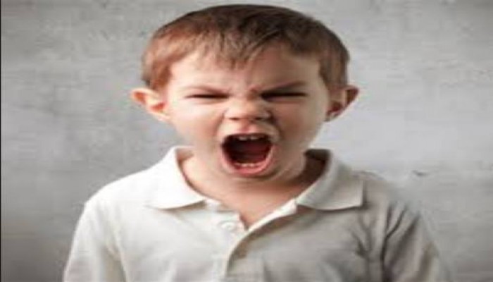 4 أخطاء شائعة في تربية الأولاد الذكور