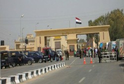 تمديد العمل على معبر رفح ليوم إضافي لعودة العالقين لغزة
