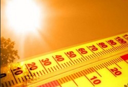 خبير أرصاد يكشف سبب الارتفاع المفاجئ لدرجات الحرارة