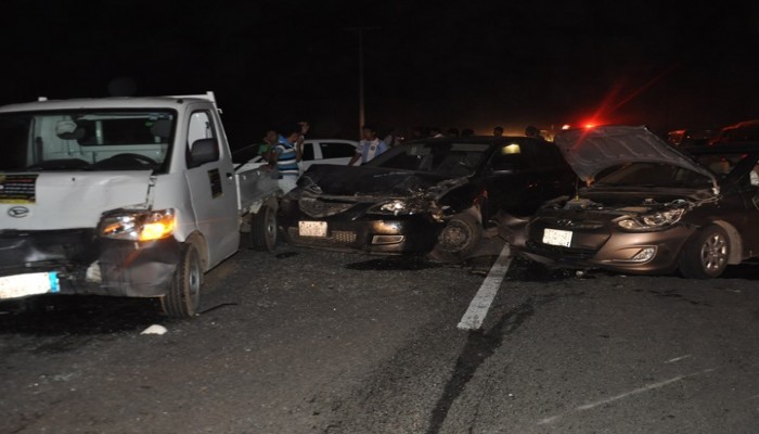 مصرع 4 وإصابة آخرين في حادث تصادم 3 سيارات بالإسكندرية