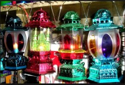 الغلاء يحرم الأطفال فرحة فانوس رمضان