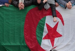 الجزائر: أكبر حزب إسلامي يتلقى عرضا رسميا لدخول الحكومة