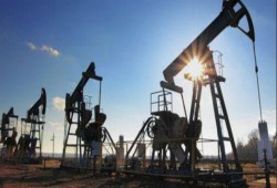 3 % ارتفاع في أسعار النفط بعد بيانات المخزونات