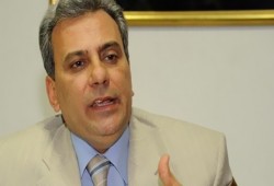 "الانقلابي" جابر نصار: منظر المصلين لا يليق بالحرم الجامعي