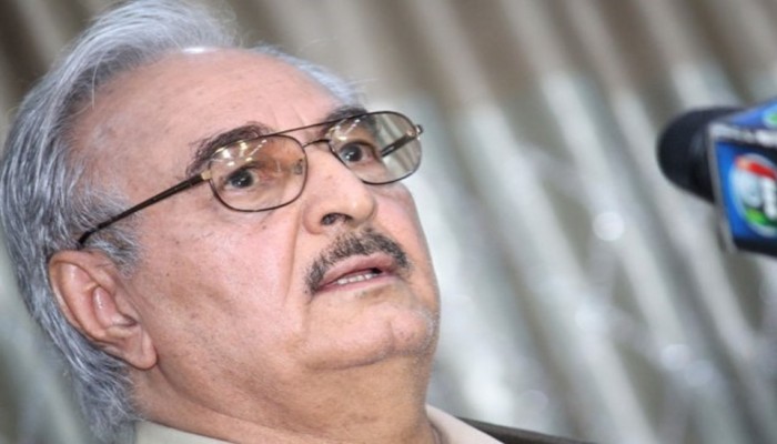 رئيس أركان الجيش "صهر السيسي" يلتقي حفتر ببنغازي