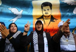 الأسرى يدخلون يومهم الـ33 في الاضراب وتردي الوضع الصحي للكثيرين