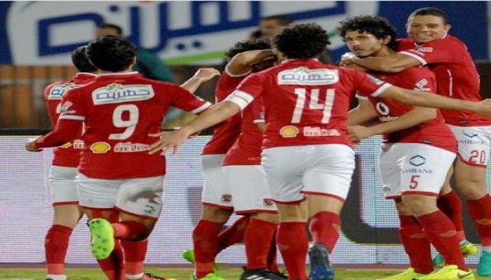 كيف يحسم الأهلي لقب الدوري بعد هدية الاتحاد؟