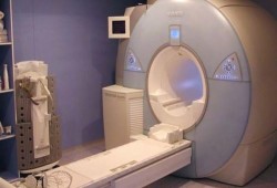 جهاز أشعة في مستشفى بنها يشفط مواطنا.. وإصلاحه يتكلف مليون جنيه