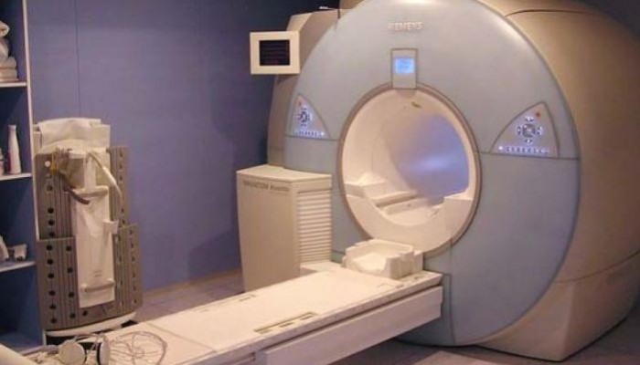 جهاز أشعة في مستشفى بنها يشفط مواطنا.. وإصلاحه يتكلف مليون جنيه