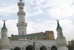 دعوى قضائية تطالب بإلغاء قرار أوقاف الانقلاب بإغلاق مسجد رابعة العدوية