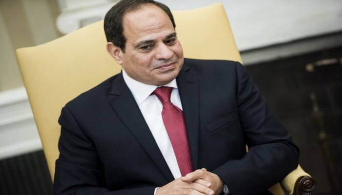 السيسي: اللي يتحداني بيتحدى حق ربنا.. ونشطاء: ربكم الأعلى