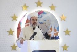 غورماز يشيد بدعم تركيا وقطر للمظلومين.. هذا ما قاله عنهما