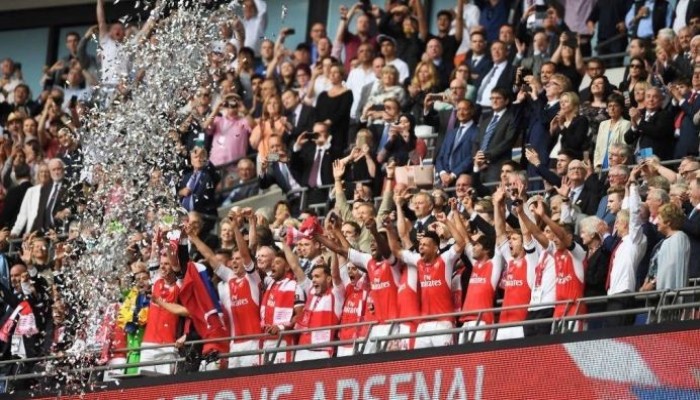 النني يحرز أول ألقابه مع آرسنال بالتتويج بكأس الإتحاد الإنجليزي