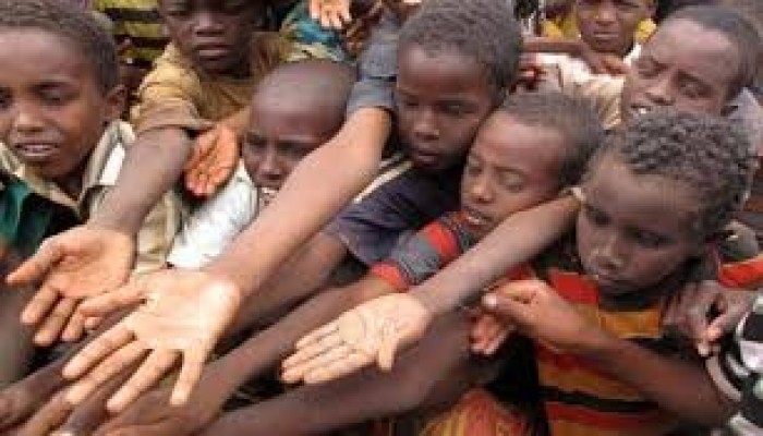 نهب إفريقيا ماليًا.. دراسة: 40 مليارًا زيادة في الخارج منها عن الداخل