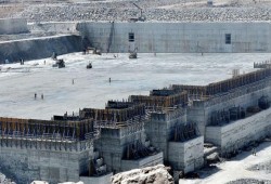 تقرير إسرائيلي يتوقع أن يصبح المصريون مثل اللاجئين السوريين