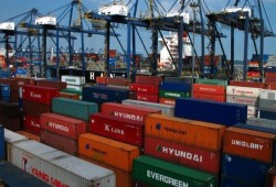 مالية الانقلاب تثبت الدولار الجمركي عند 16.5 جنيها خلال يونيو المقبل