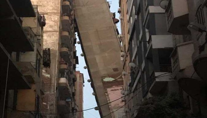 العناية الإلهية تنقذ عشرات المواطنين قاطني برج مائل بالإسكندرية