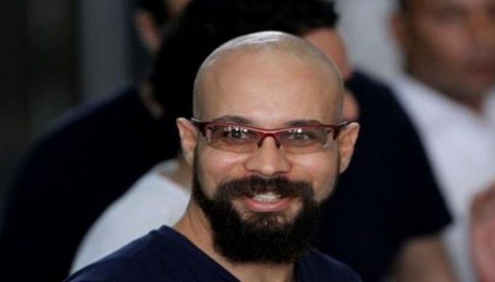 الأمن يعتدي على أحمد ماهر مؤسس 6 أبريل