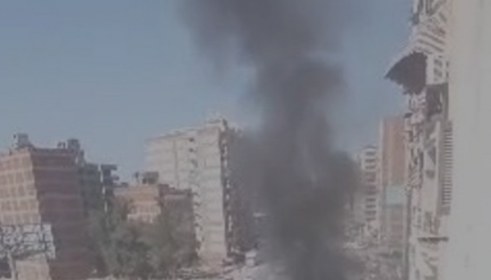 ميكروباص يشتعل بطنطا.. والإطفاء تتأخر حتى تلتهمه النيران بالكامل