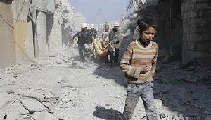 سوريا : مقتل 43 شخص بينهم أطفال في غارات أمريكية