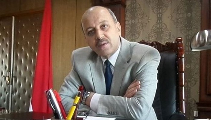 أمن الانقلاب يهدد الأهالي المتجمهرين أمام "قوات العاشر من رمضان"