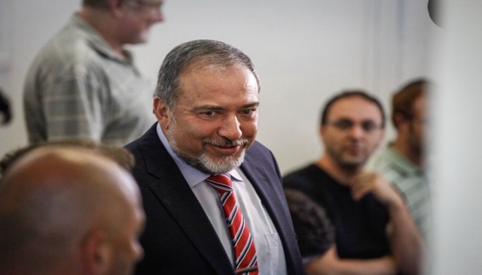 ليبرمان: القطيعة بين الدول العربية وقطر "نافذة للتعاون"