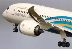 الإمارات تمنع طائرة عمانية من الوصول للدوحة عبر أجوائها