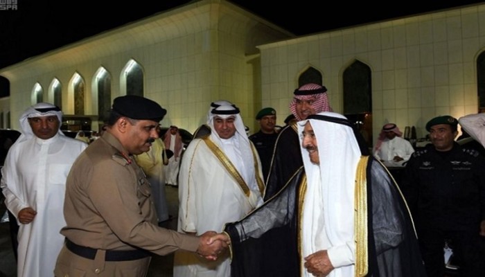 أمير الكويت يغادر السعودية ولا أنباء عن نتائج بشأن الوساطة