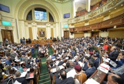 السيسي يفرض زيادات جديدة على الشعب "المحمول- تراخيص السيارات- جوازات السفر"