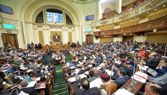 السيسي يفرض زيادات جديدة على الشعب "المحمول- تراخيص السيارات- جوازات السفر"