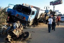 مصرع وأصابة ٧ في حادث تصادم سيارتين نقل بالإسكندرية