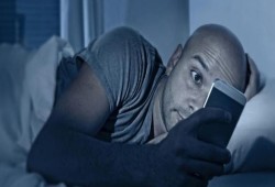قلة النوم تزيد مشقة الصيام