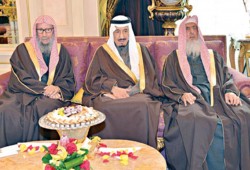 إرضاءا لحكام المملكة.. "كبار العلماء" السعودية تهاجم الإخوان ونشطاء يردون