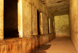 الإمارات تعذب وأمريكا تستجوب في معتقلات سرية باليمن