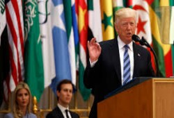 شاهد.. ترامب يعترف: أصدرت أوامري لملك السعودية بالقتال ضد قطر