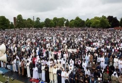 إصابة 6 مسلمين في حادث دهس عقب صلاة العيد بلندن