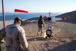 السعودية ترفع علمها على الجزر المصرية