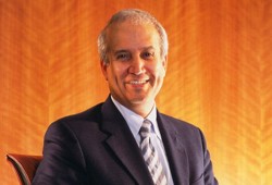 صحفي سعودي يهدد قطر بمصير "رابعة".. وناشطون: إرهاب وتحريض صريح