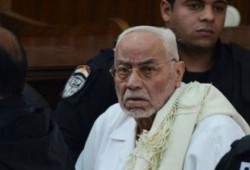 نجلة "مهدي عاكف" تكشف حقيقة خبر وفاة والدها "المرشد العام السابق" للإخوان المسلمين