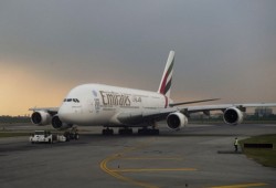 أمريكا ترفع حظر الأجهزة الإلكترونية على الرحلات من أبو ظبي